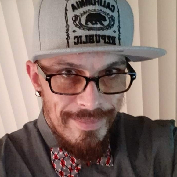 Meet your Posher, Christopher - Picture 4 of 7